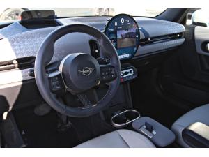 Miniature 10 Mini 3 door Cooper C FWD 2025