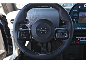 Miniature 14 Mini 3 door Cooper C FWD 2025
