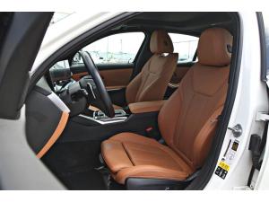 Miniature 16 BMW 3 Series 330i xDrive | Premium Essential Package 2024