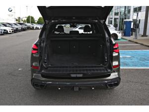 Miniature 10 BMW X5 M60i 2024