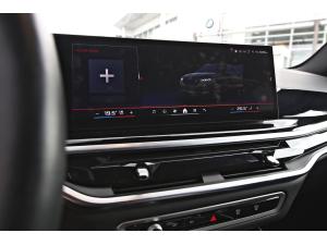Miniature 13 BMW X5 M60i 2024