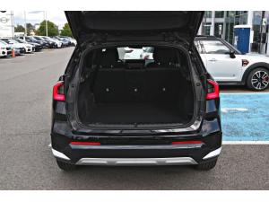 Miniature 10 BMW X1 xDrive28i 2025
