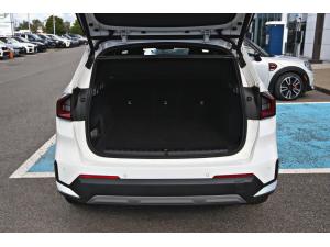 Miniature 10 BMW X1 xDrive28i 2025