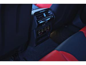 Miniature 18 BMW M5 Sedan 2025