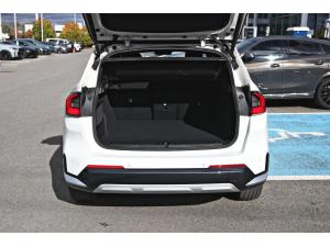 Miniature 10 BMW X1 xDrive28i 2023