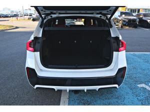 Miniature 10 BMW X1 xDrive28i 2023