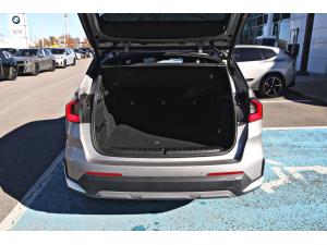 Miniature 10 BMW X1 xDrive28i 2024