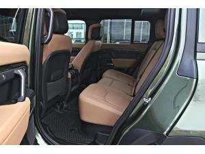 Miniature 18 Land Rover Defender 110 P300 S 2026