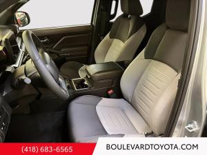 Miniature 9 Toyota Tacoma Base 2026