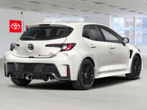 Miniature 5 Toyota GR Corolla Base 2026