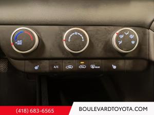 Miniature 14 Hyundai Elantra Essential BM 2022