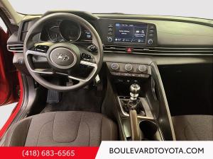 Miniature 18 Hyundai Elantra Essential BM 2022
