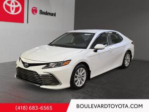 2022 Toyota Camry Hybride Le - Image 1