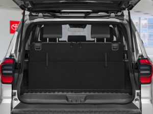 Miniature 9 Toyota 4Runner Base 2026