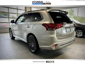 Miniature 5 Mitsubishi Outlander Black Edition 2022