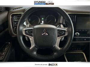 Miniature 15 Mitsubishi Outlander Black Edition 2022
