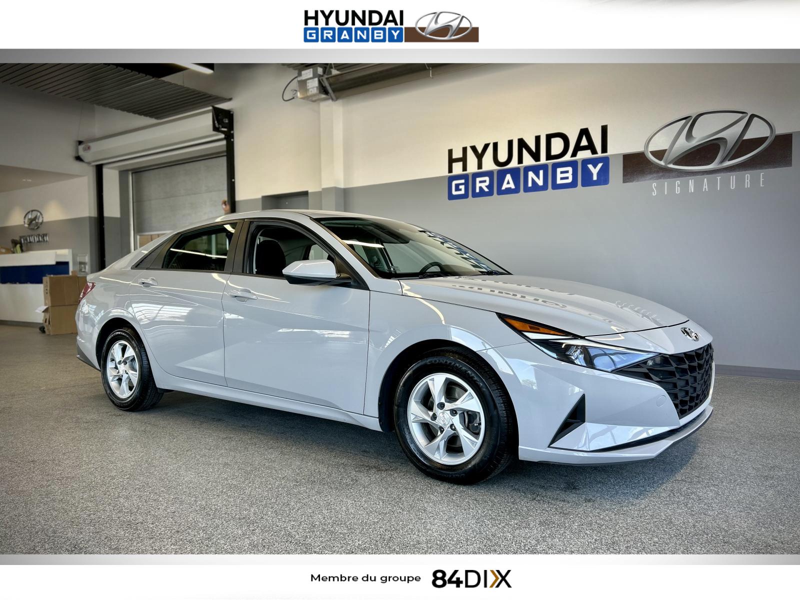 Image 1 Hyundai Elantra Essential 2021