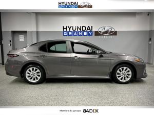 Miniature 8 Toyota Camry LE Hybrid 2022