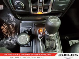 Thumbnail 16 Jeep Wrangler 4-Door Sahara 2026