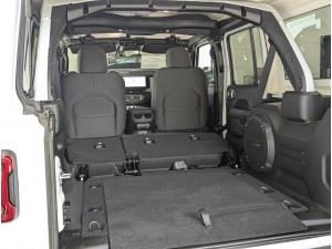 Thumbnail 19 Jeep Wrangler 4-Door Sahara 2026