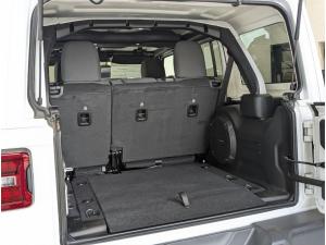 Thumbnail 21 Jeep Wrangler 4-Door Sahara 2026