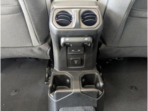 Thumbnail 24 Jeep Wrangler 4-Door Sahara 2026