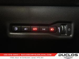 Miniature 22 Jeep Cherokee Laredo 2026