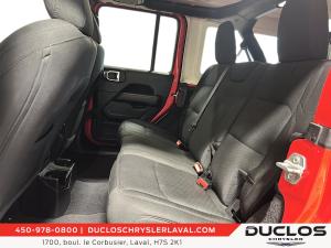 Miniature 14 Jeep Wrangler Sahara 4 portes 4x4 2023