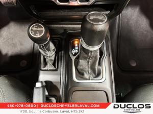Miniature 20 Jeep Wrangler Sahara 4 portes 4x4 2023