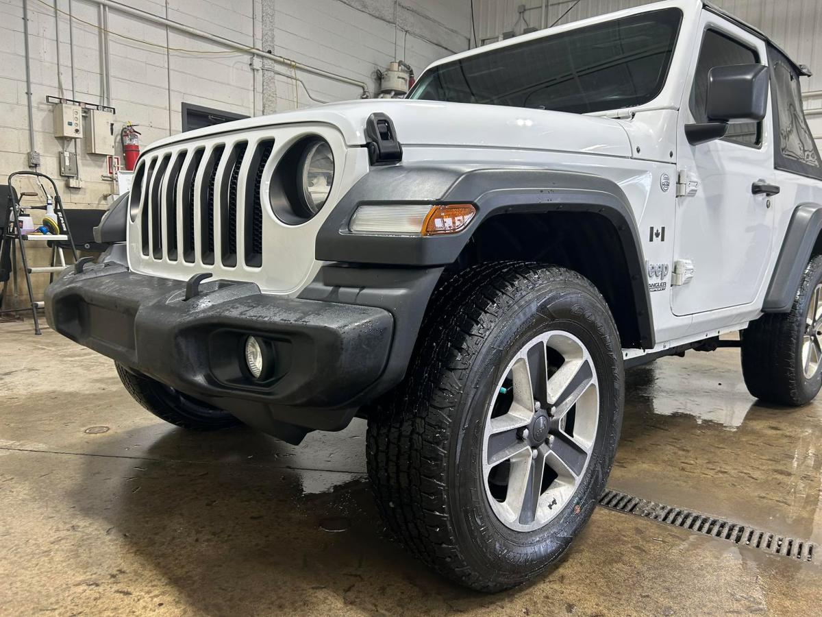 Image 1 Jeep Wrangler Sport 4x4 2020