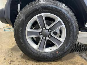 Miniature 10 Jeep Wrangler Sport 4x4 2020