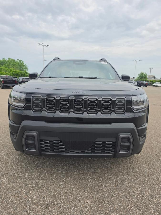 Image 1 Jeep Cherokee Laredo 2026