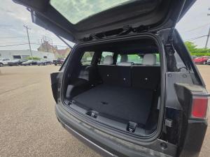 Miniature 8 Jeep Cherokee Laredo 2026