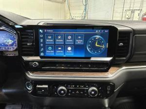 Miniature 17 Chevrolet Silverado 1500 LT Trail Boss cabine multiplace 4RM 157 po 2024