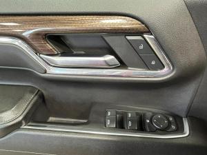 Miniature 21 Chevrolet Silverado 1500 LT Trail Boss cabine multiplace 4RM 157 po 2024