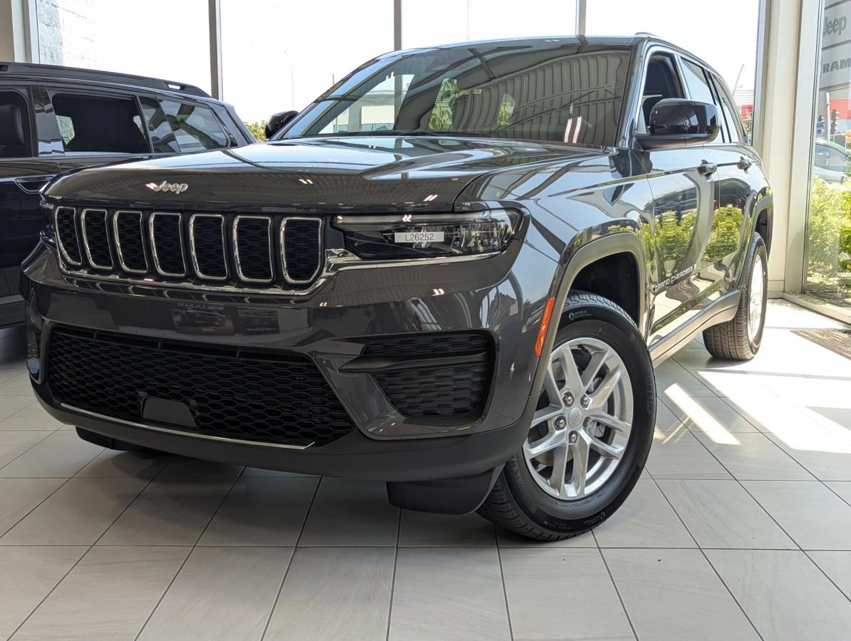 Image 1 Jeep Grand Cherokee Laredo X 2026