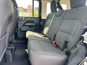 Miniature 19 Jeep Wrangler Sahara 4 portes 4x4 2023
