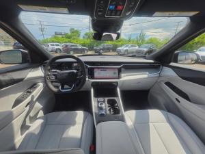 Miniature 5 Jeep Cherokee Limited 2026
