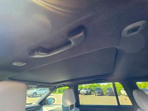 Miniature 7 Jeep Cherokee Limited 2026