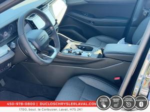 Miniature 12 Jeep Cherokee Laredo 2026