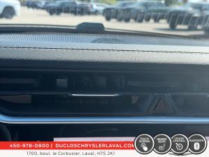 Miniature 23 Jeep Cherokee Laredo 2026