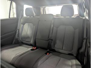 Miniature 13 Jeep Cherokee Laredo 2026