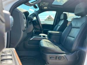 Miniature 22 Chevrolet Silverado 1500 High Country cabine multiplace 4RM 147 po 2021