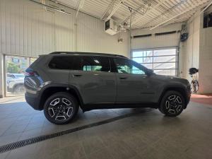 Thumbnail 7 Jeep Cherokee Laredo 2026