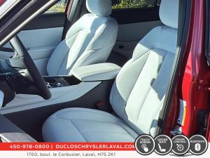 Miniature 13 Jeep Cherokee Laredo 2026