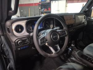 Thumbnail 10 Jeep Wrangler Sahara 4XE 2025