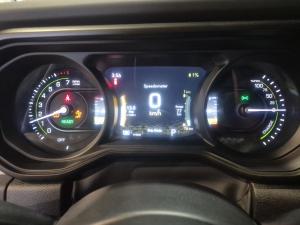 Thumbnail 20 Jeep Wrangler Sahara 4XE 2025