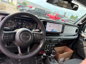 Miniature 5 Jeep Wrangler 4-Door Willys 2026
