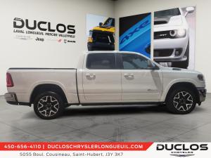 Miniature 9 RAM 1500 Laramie cabine d'équipe 4x4 caisse de 5 pi 7 po 2025