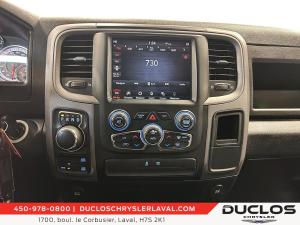 Miniature 21 RAM 1500 Classic Tradesman cabine d'équipe 4x4 caisse de 5 pi 7 po 2021